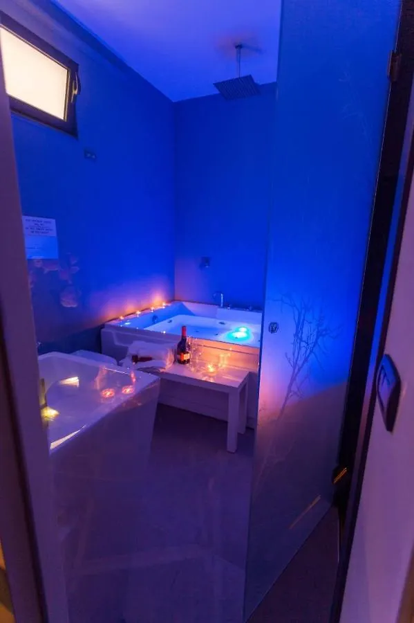Etnea 208 Luxury Jacuzzi Suite Catania contacts